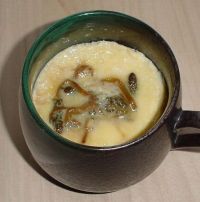 ���q����